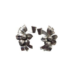 Vintage Sterling Silver Floral Screw Back Earrings Art Deco Design 7 grams